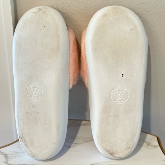 Louis Vuitton Sunbath Mule - Picture 8 of 9